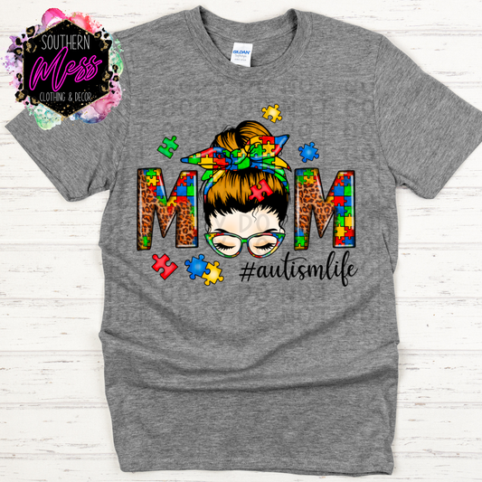 Mom #autismlife Tee